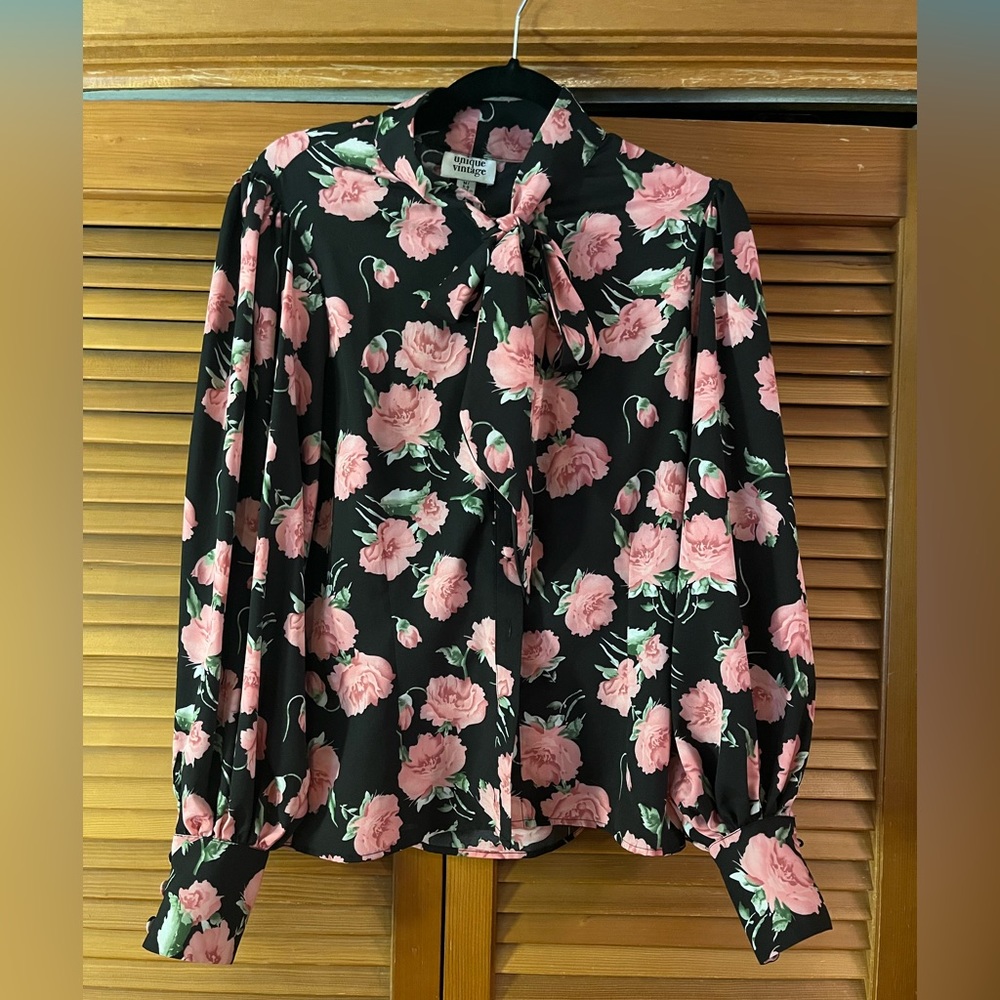 Puff Sleeve Floral Top by Unique Vintage